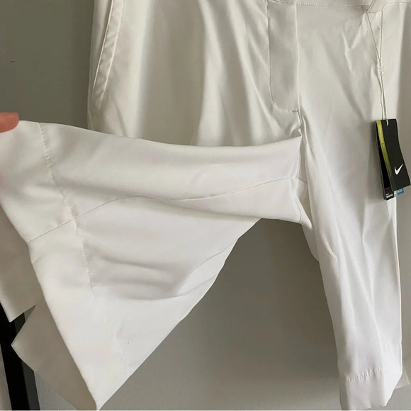 NWT NIKE White Mid Rise Bermuda Golf Shorts  10 1/2” Size 12 - Picture 5 of 10